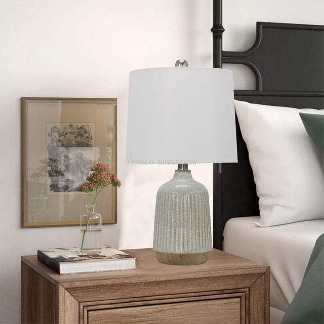 FL-104TL CERAMIC TABLE LAMP