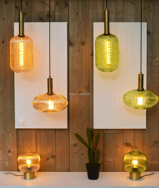 FL-151TL RIBBED GLASS TABLE LIGHT