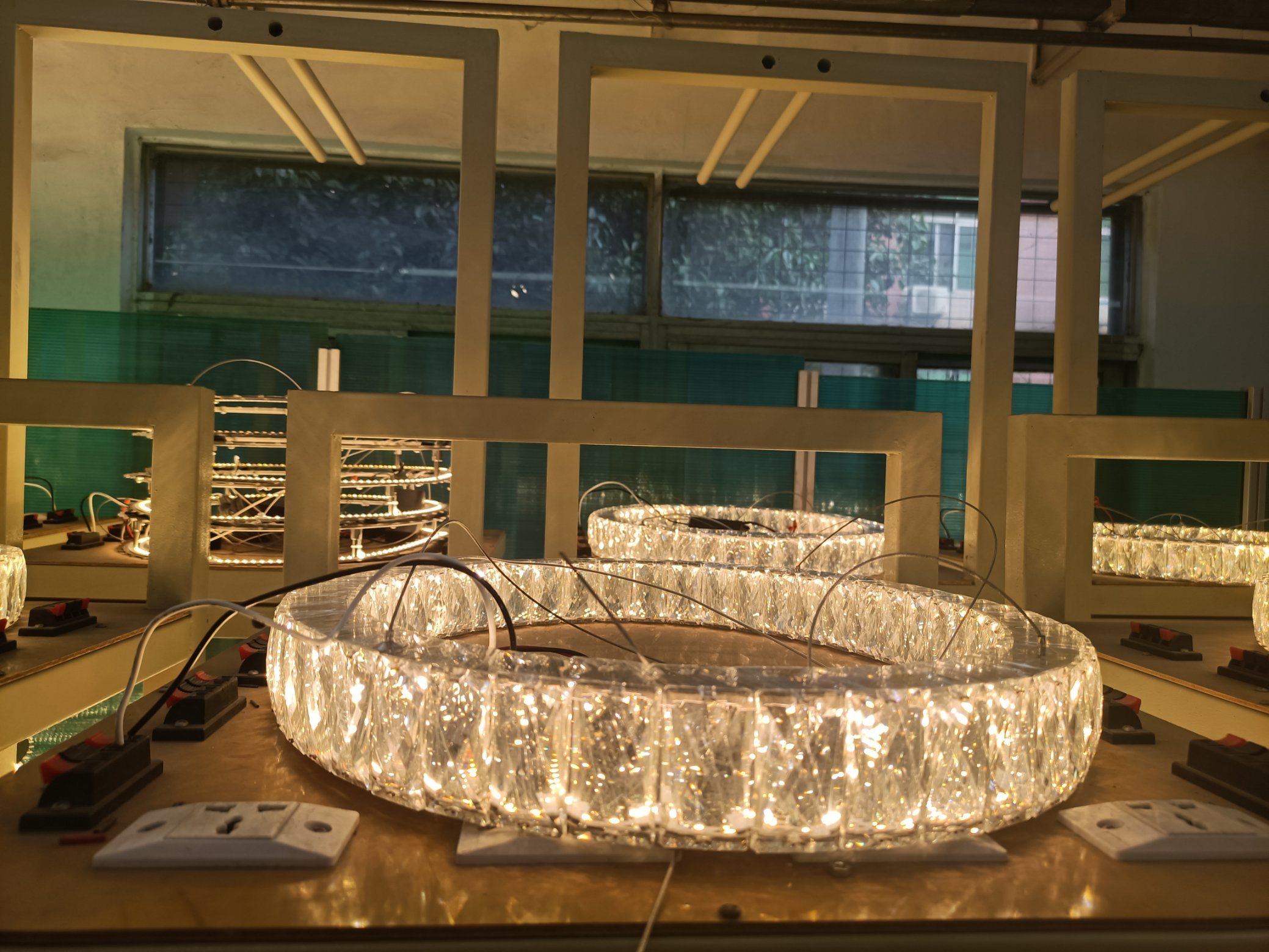 Modern-Design-Circle-LED-Ceiling-Light-Chandelier-for-Home-and-Hotel-Home-Lamp (5)